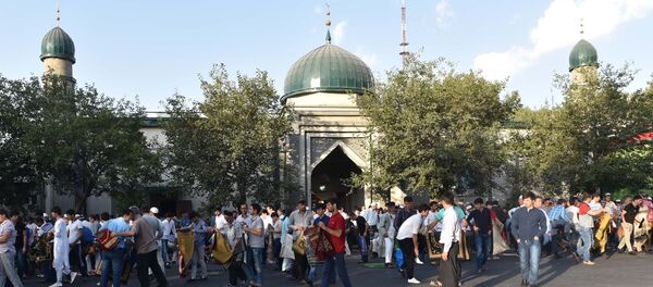 Празднование Иди Курбон в Душанбе - Sputnik Таджикистан