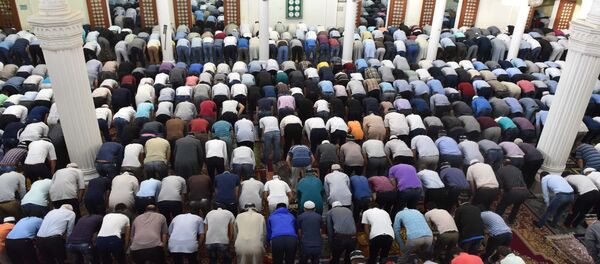 Празднование Иди Курбон в Душанбе Празднование Иди Курбон в Душанбе - Sputnik Тоҷикистон