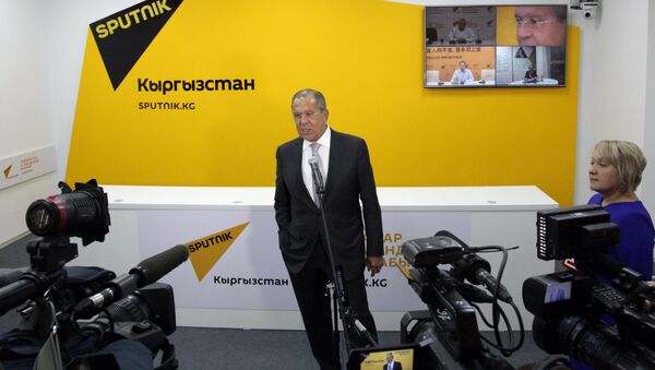 Сергей Лавров посетил новый редакционный центр Sputnik Кыргызстан - Sputnik Таджикистан