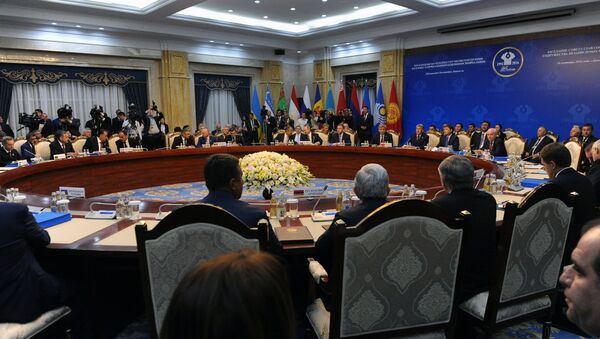 Президент РФ В. Путин принял участие в заседании Совета глав государств – участников СНГ - Sputnik Таджикистан