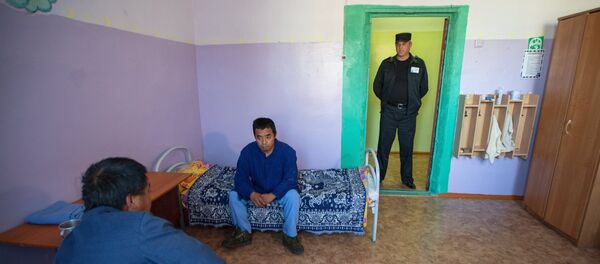 Спецприемник для нелегальных мигрантов, архивное фото - Sputnik Тоҷикистон