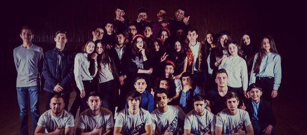 Лигаи КВН-и Помир. Акс аз бойгонӣ - Sputnik Тоҷикистон