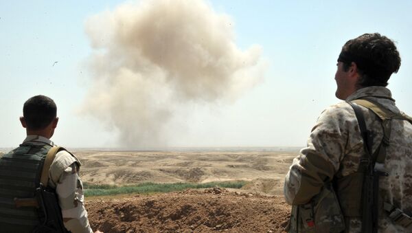 Уничтожение мин ИГ в провинции Киркук в Ираке, архивное фото - Sputnik Таджикистан