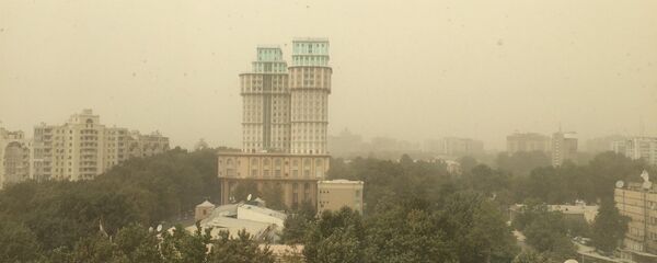 Песчаная буря в Душанбе - Sputnik Тоҷикистон