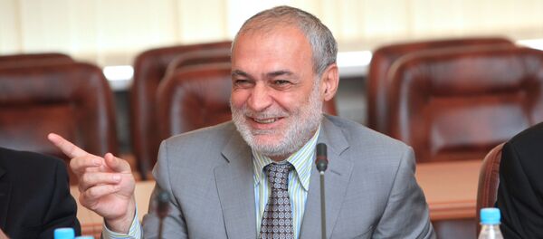 Политолог Андраник Мигранян, архивное фото Политолог Андраник Мигранян, архивное фото - Sputnik Таджикистан