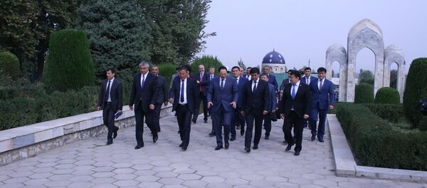 Делегация из Кыргызстана в Андижане Делегация из Кыргызстана в Андижане - Sputnik Таджикистан