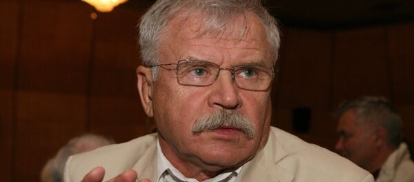 Ҳунарманд ва коргардон Сергей Никоненко. Акс аз бойгонӣ - Sputnik Тоҷикистон