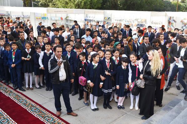 VI Международная выставка Китоби Душанбе - Sputnik Таджикистан