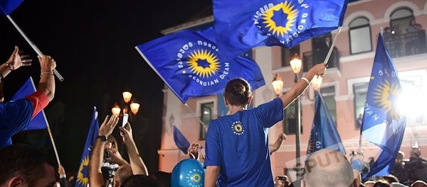 Сторонники партии Грузинская мечта - Sputnik Таджикистан