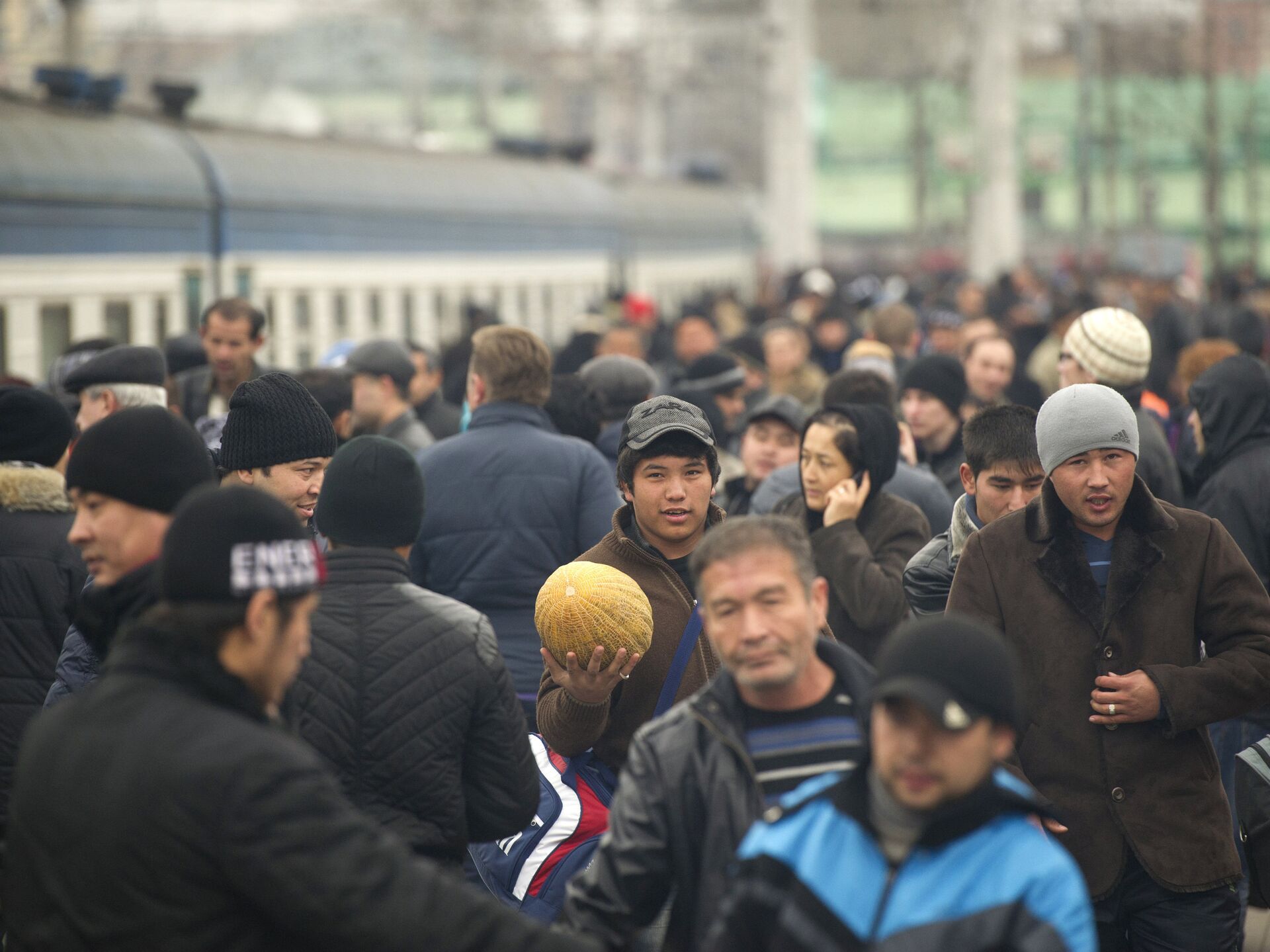Мигранты из средней Азии