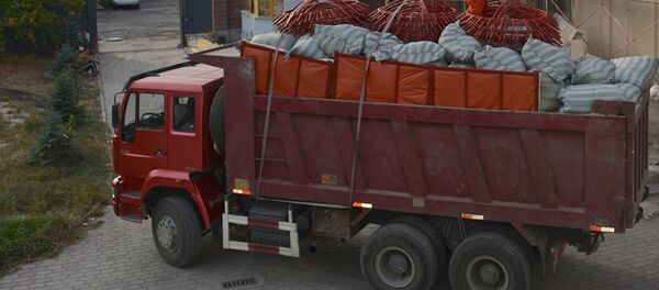 Грузовик с товарами, архивное фото - Sputnik Тоҷикистон