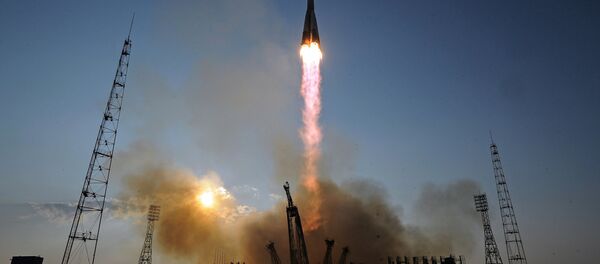 Пуск ракеты-носителя  с космодрома Байконур, архивное фото - Sputnik Тоҷикистон