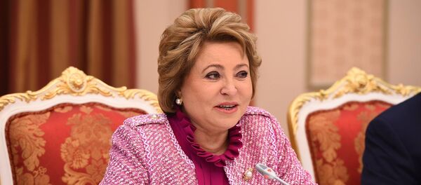 Валентина Матвиенко во время выступления на форуме в Душанбе - Sputnik Таджикистан