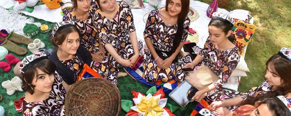 Ҷашни Меҳргон дар Душанбе Ҷашни Меҳргон дар Душанбе - Sputnik Тоҷикистон