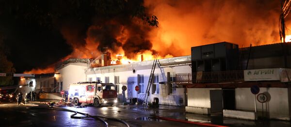 Пожар на складе, архивное фото Пожар на складе, архивное фото - Sputnik Тоҷикистон