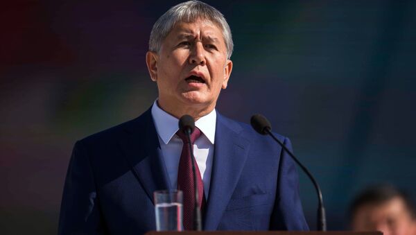 Президент Киргизии Алмазбек Атамбаев, архивное фото - Sputnik Таджикистан