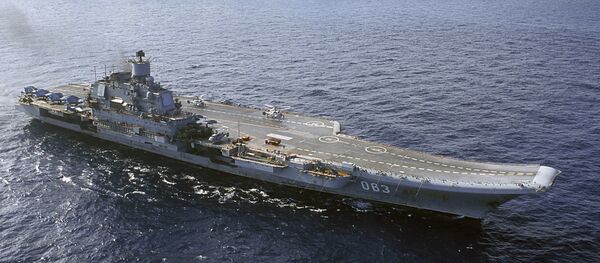 Авианосец Адмирал Кузнецов, архивное фото Авианосец Адмирал Кузнецов, архивное фото - Sputnik Таджикистан