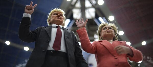 Намоишгоҳи 12-уми Салони лухтак. Акс аз бойгонӣ - Sputnik Тоҷикистон