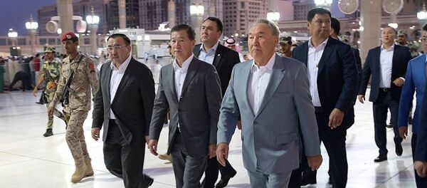 Нурсултан Назарбаев дар шаҳри Мадина - Sputnik Тоҷикистон