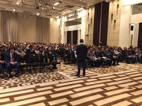 Семинар Шамиля Аляутдинова Финансы Триллионера в Душанбе - Sputnik Тоҷикистон