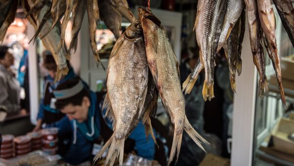 Рыбный базар, архивное фото - Sputnik Тоҷикистон