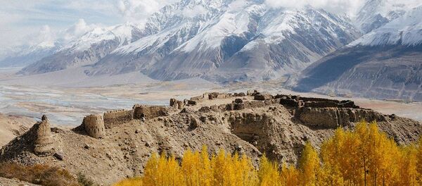 Вид на крепость Ямчун, архивное фото Вид на крепость Ямчун, архивное фото - Sputnik Таджикистан