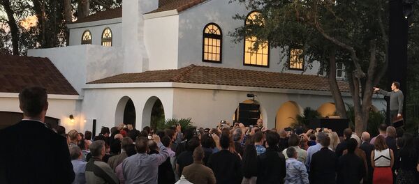 Компания Tesla Motors представила солнечные батареи - Sputnik Таджикистан