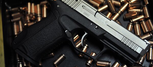 Пистолет, архивное фото - Sputnik Таджикистан