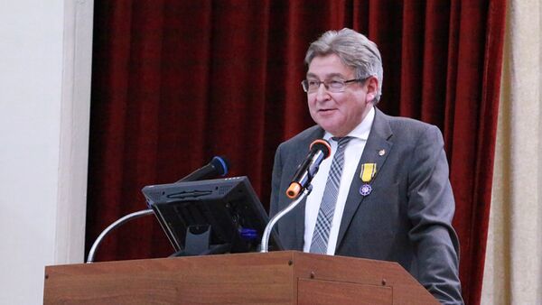 Ректор УГНТУ  Р.Н.Бахтизин был награждён орденом Дружбы Республики Таджикистан - Sputnik Таджикистан