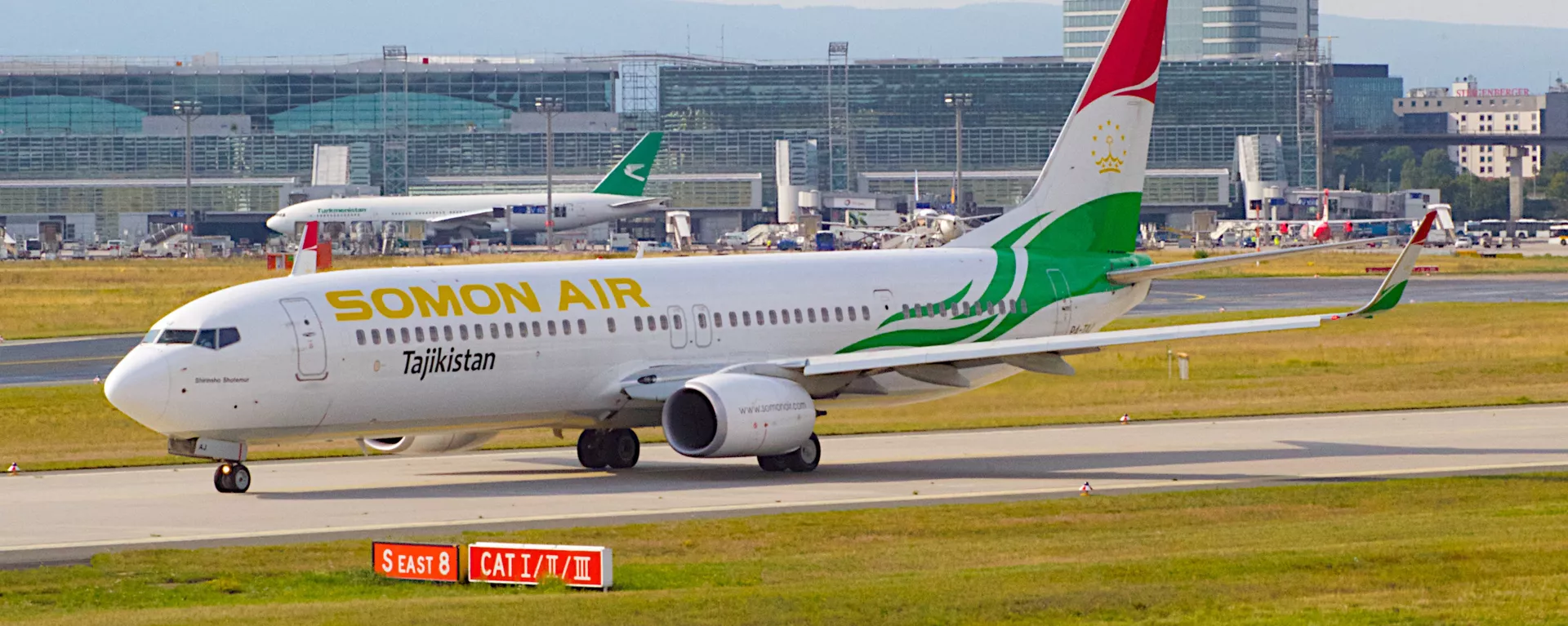 Боинг 737 авиакомпании Сомон Эйр, архивное фото - Sputnik Тоҷикистон, 1920, 01.03.2018