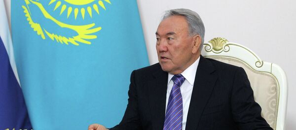 ПрезидентиҚазоқистон Нурсултон Назарбоев, акс аз бойгонӣ - Sputnik Тоҷикистон