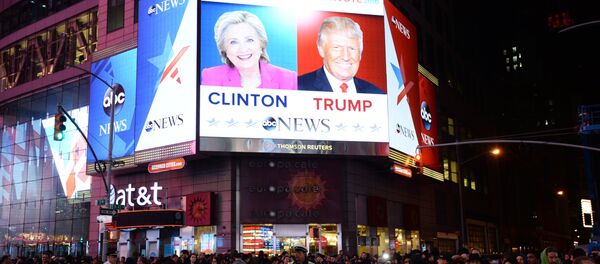 Интихоботи президентӣ ждар ИМА. Клинтон ва Трамп. Акс аз бойгонӣ - Sputnik Тоҷикистон