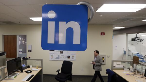 В офисе компании LinkedIn, архивное фото - Sputnik Таджикистан