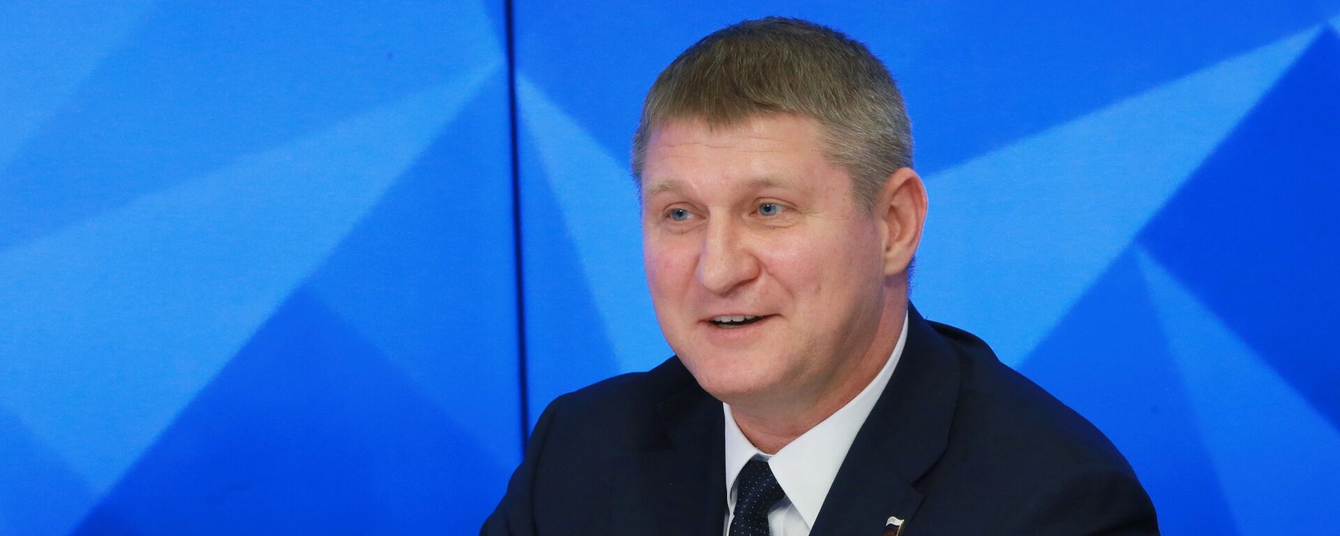 Депутат Государственной Думы РФ Михаил Шеремет, архивное фото - Sputnik Тоҷикистон, 1920, 06.12.2025