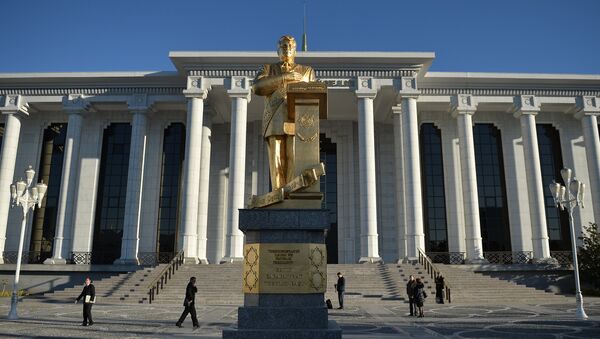 Здание Меджлиса Туркменистана, архивное фото - Sputnik Таджикистан