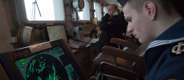 На капитанском мостике судна Вице-адмирал Кулаков, архивное фото На капитанском мостике судна Вице-адмирал Кулаков, архивное фото - Sputnik Таджикистан