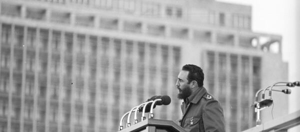 Первый секретарь ЦК Компартии Кубы, премьер-министр Революционного правительства Республики Куба Фидель Кастро Рус, архивное фото - Sputnik Таджикистан