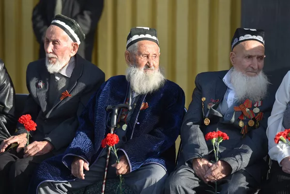 Дар Душанбе вохӯрӣ бахшида ба 75-умин солгарди муборизаи назди Маскав баргузор гардид Дар Душанбе вохӯрӣ бахшида ба 75-умин солгарди муборизаи назди Маскав баргузор гардид - Sputnik Тоҷикистон