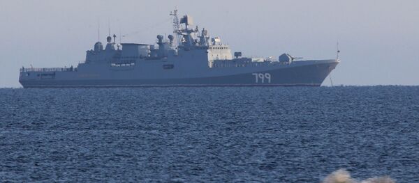 Сторожевой корабль ВМФ России Адмирал Макаров, архивное фото - Sputnik Таджикистан