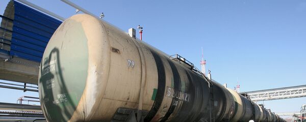 Цистерна с нефтью, архивное фото - Sputnik Тоҷикистон