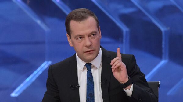 Председатель правительства РФ Дмитрий Медведев, архивное фото - Sputnik Тоҷикистон