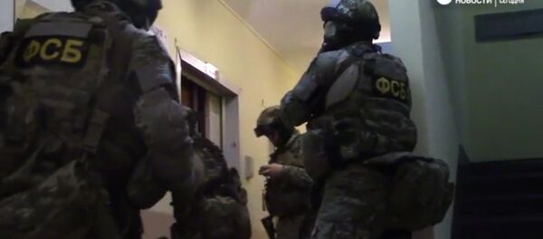 Кадры задержания подозреваемых Кадры задержания подозреваемых - Sputnik Таджикистан