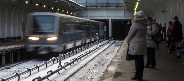 На Филевской линии московского метрополитена, архивное фото - Sputnik Таджикистан