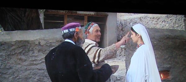 Дар Маскав намоиши филми коргардони тоҷик Умедшо Мирзоширинов-Мушкилкушо баргузор гардид - Sputnik Тоҷикистон