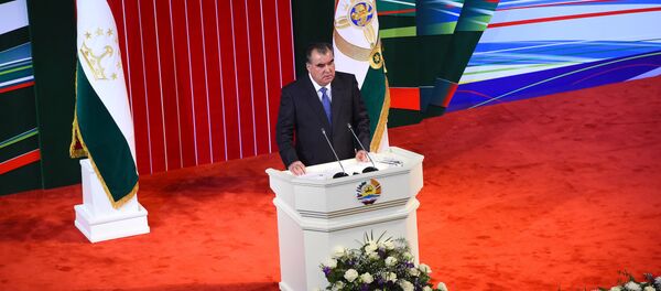 Президент Таджикистана Эмомали Рахмон - Sputnik Тоҷикистон