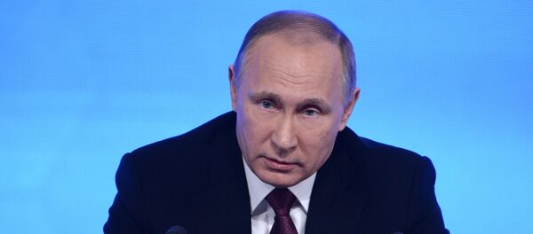 Двенадцатая ежегодная большая пресс-конференция президента РФ Владимира Путина - Sputnik Таджикистан