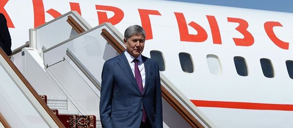 Президент Кыргызстана  Алмазбек Атамбаев, архивное фото - Sputnik Таджикистан