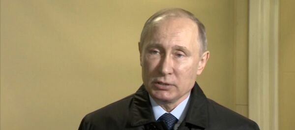 Президенти Русия Владимир Путин оид ба суқути ҳавопаймо ҳамдардӣ баён мекунад - Sputnik Тоҷикистон