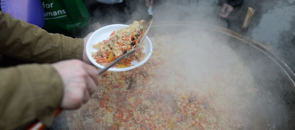 Плов в Москве, архивное фото - Sputnik Таджикистан