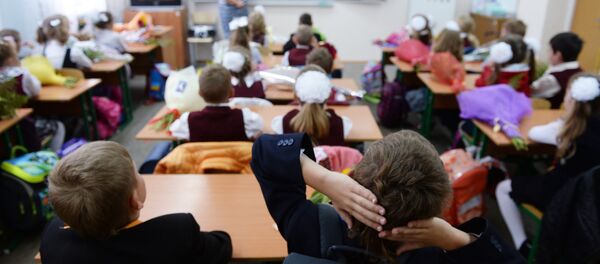 Школьники, архивное фото Школьники, архивное фото - Sputnik Таджикистан